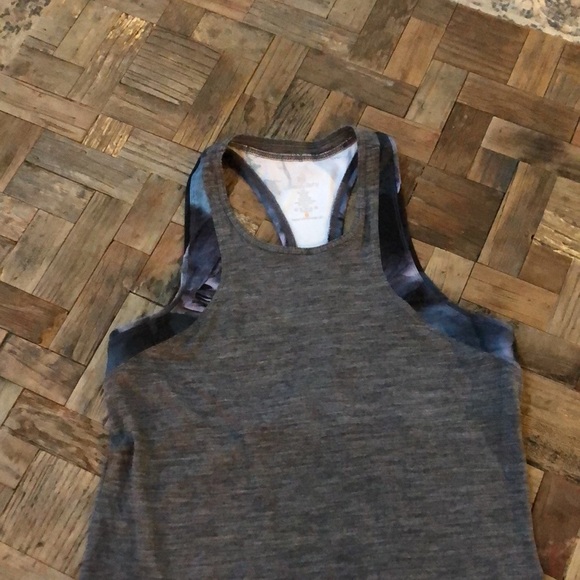 Sweaty Betty Workout Tank. Size XS - Picture 2 of 10